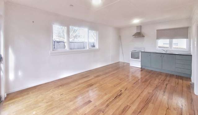 48 Woodside Road 11410_2