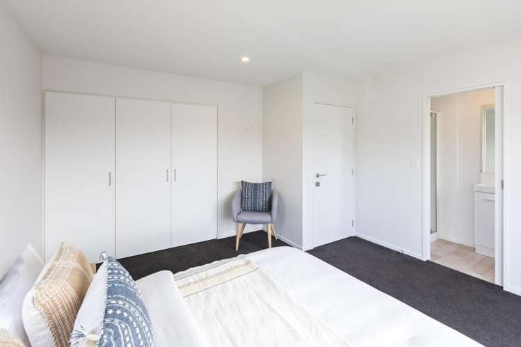 17/17 Bunyan Street Waltham_6