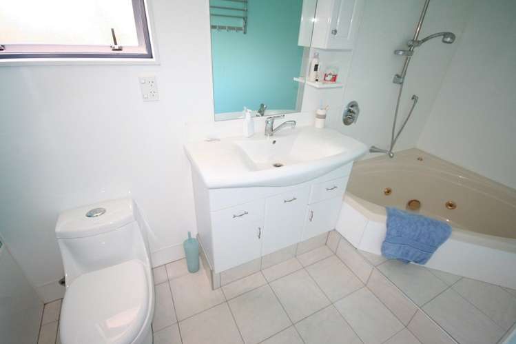 142b Sharyn Place Whangamata_9