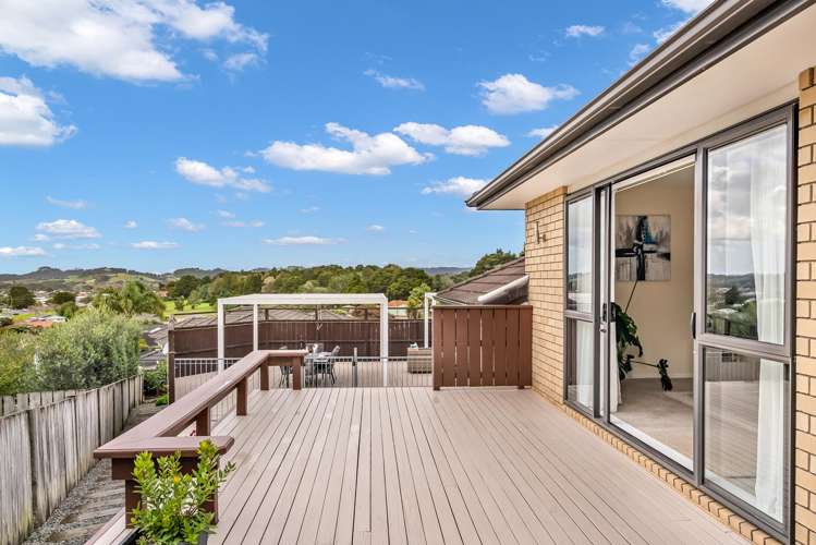 32 Pebble Beach Boulevard Te Kamo_12