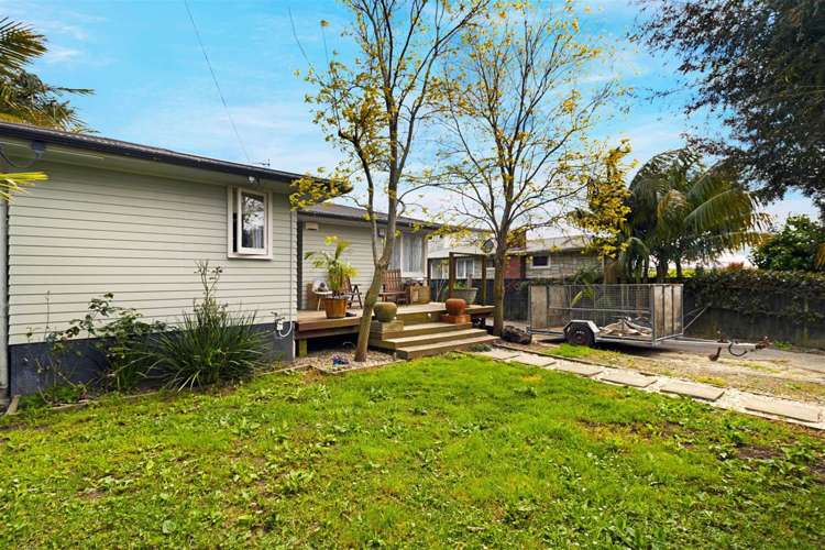 91 Cobham Crescent Kelston_20