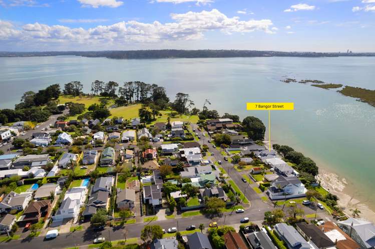 7 Bangor Street Point Chevalier_25