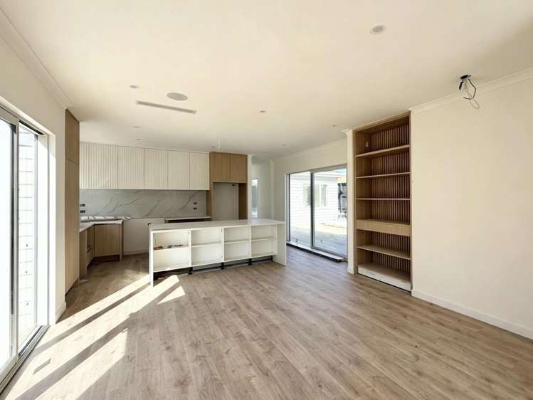 75 Parish Drive_1