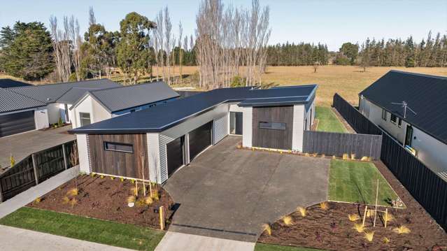 Where Modern Living Meets Rural Views