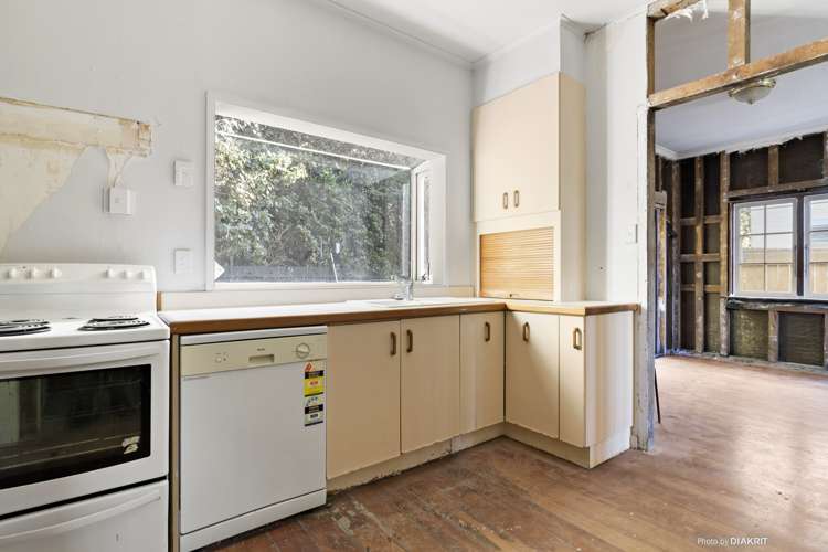 44 Queens Drive Lyall Bay_3