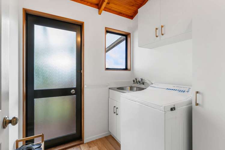 71 Hyland Place Waiuku_13
