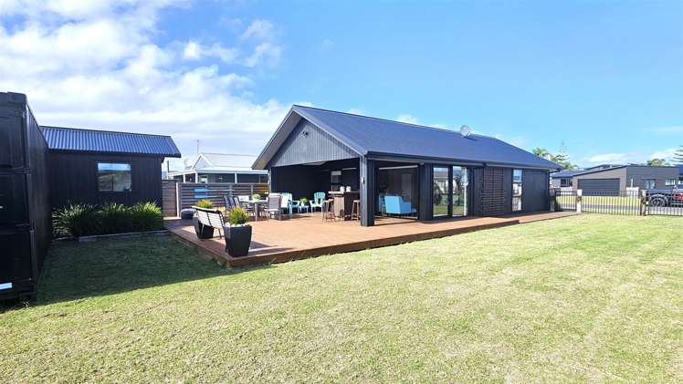 108 Kelly Jade Avenue Matarangi_2