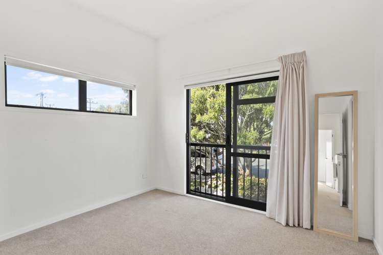 1/60 Hepburn Road Glendene_9