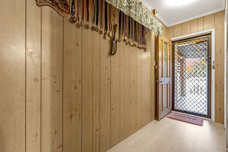 16 Garus Avenue Mangere East_7