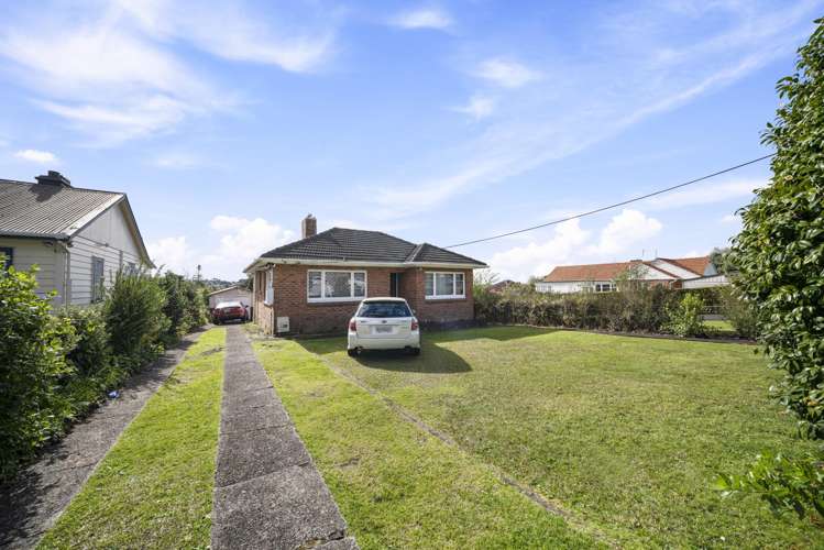 51 Seabrook Avenue New Lynn_5