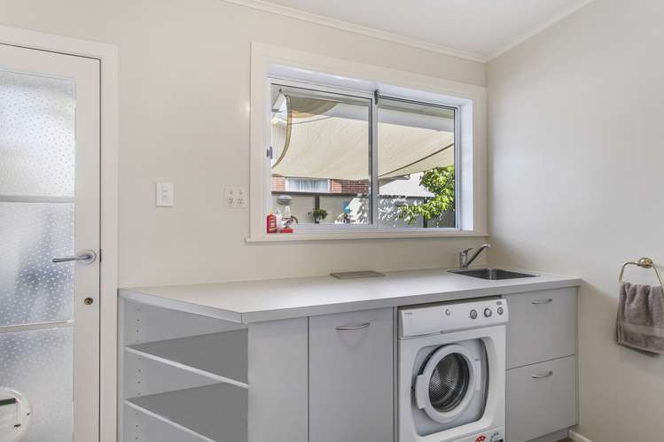 34 Katavich Place Mount Roskill_11