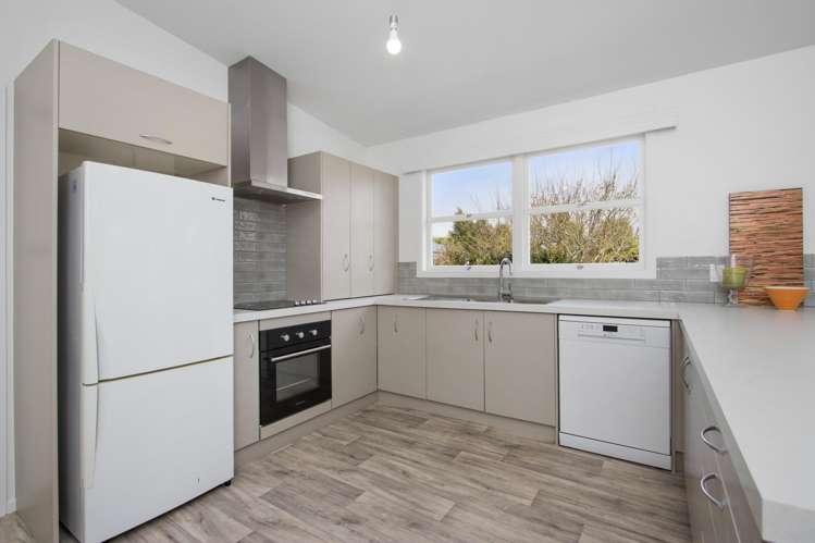 1 Phillips Lane_4