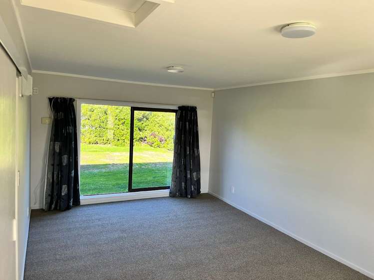 99 Lake Ferry Road Lake Ferry_12