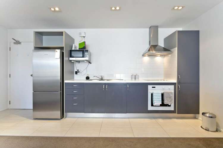 2h/86a Rockfield Road Penrose_1