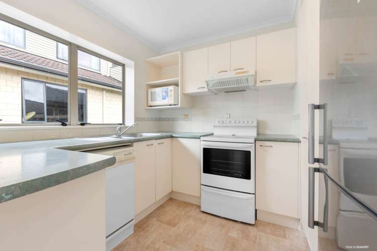 286a Whitney Street Blockhouse Bay_10