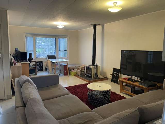 2/1 Barbados Dr Unsworth Heights_2