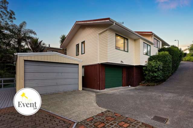 SPACIOUS FAMILY HOME WITH OUTDOOR LIVING!