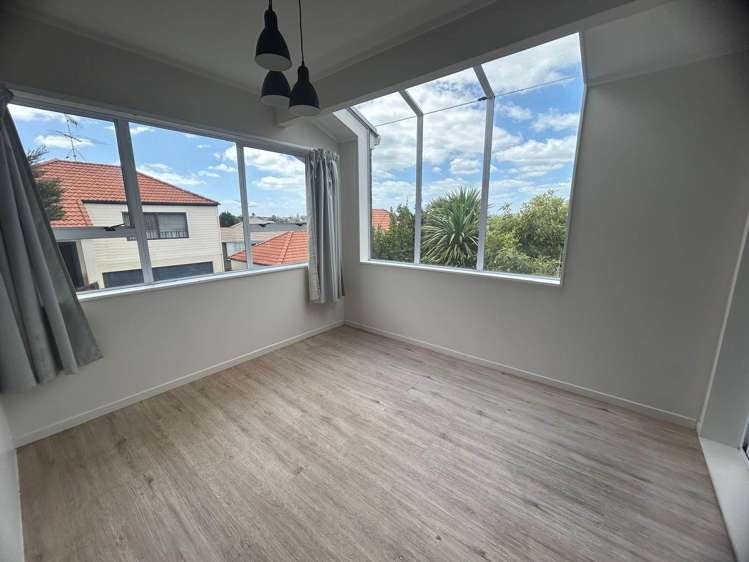 1/16 Cambric Place Botany Downs_6