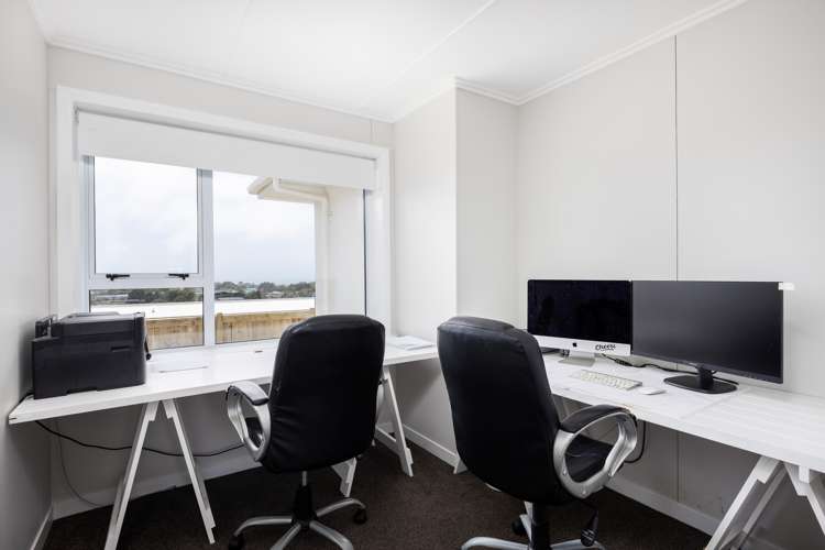 7 Lemont Place Westown_16