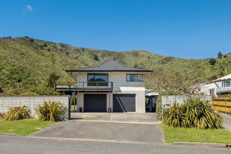 108 Moana View Road Waikawa Bay_17