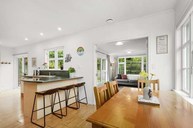 8 Lees Grove Wainuiomata_4