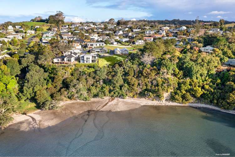 1 Wendy Hood Way Snells Beach_18