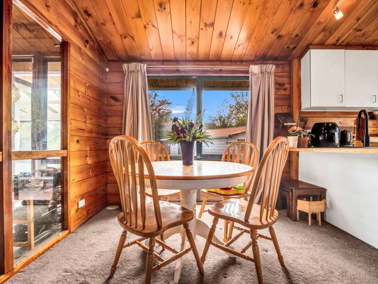 27 Ray Small Drive Papakura_8