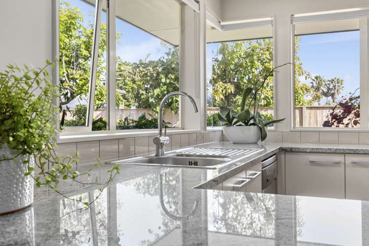 30a Sunkist Bay Road Beachlands_13