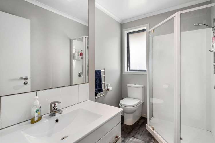 17 Hammill Grove Stoke_16