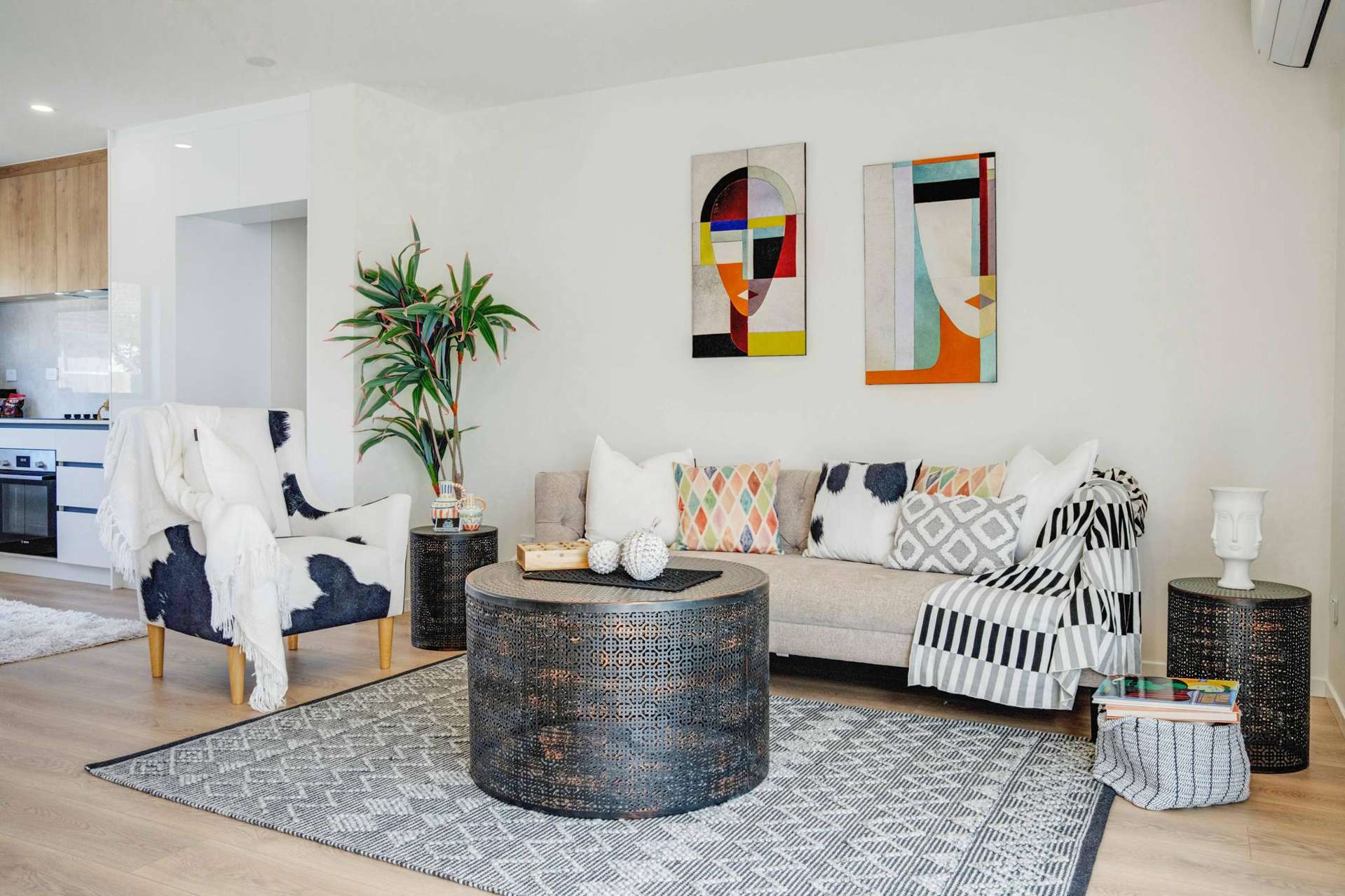 28 Mckinstry Avenue Mangere East_0