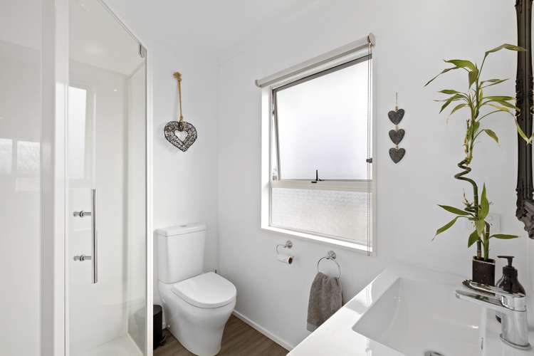 5a Wesley Avenue Frankleigh Park_17