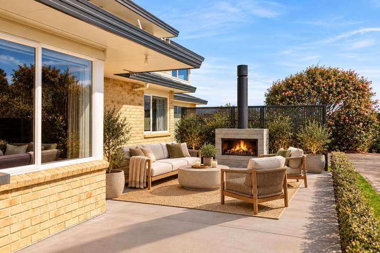 6 Edna Wills Place Hawera_25