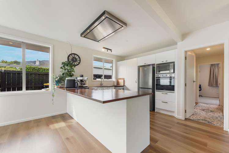 2/4a Arapiki Road Stoke_9