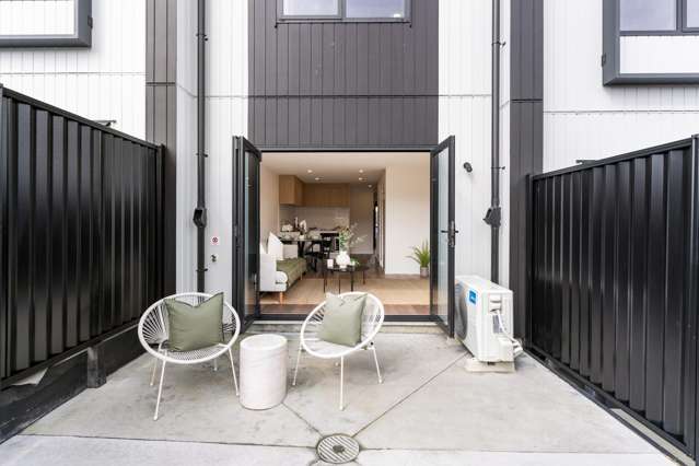 2/4 Ngaroma House Drive Hobsonville_4