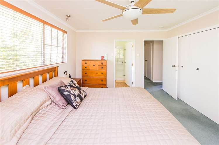 1 Alexa Place Saint Johns Hill_7