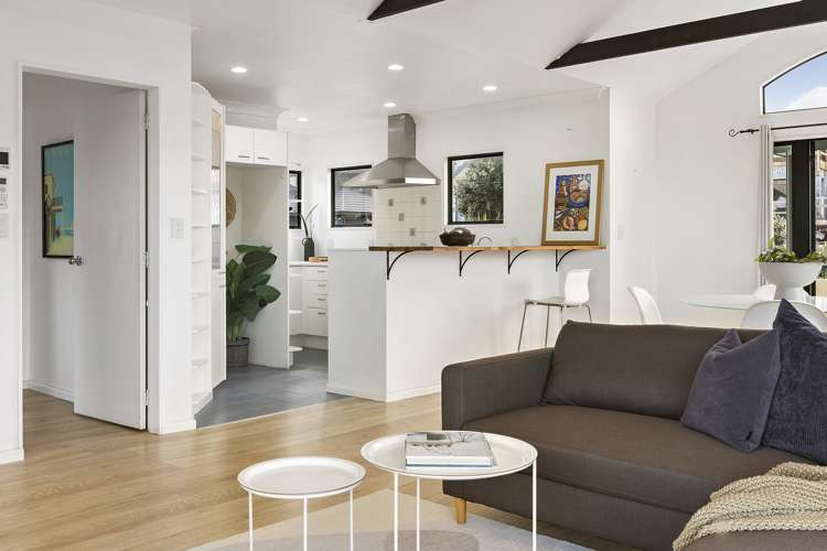 3 Birkhall Grove Strathmore Park_5