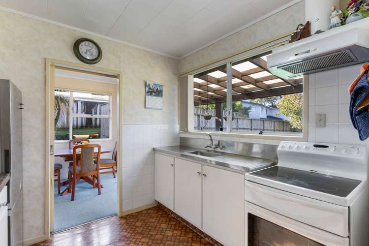 40 Easton Park Parade Glenfield_9