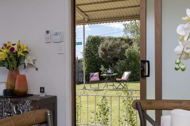 64 West Coast Road Glen Eden_2