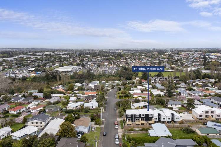 69 Helen Jenepher Lane Mount Wellington_13