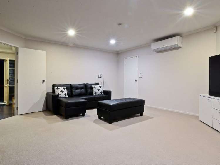 4 Rhys Avenue Huntington_7