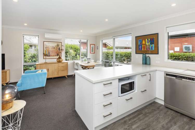 1/11 North Avon Road Richmond_2