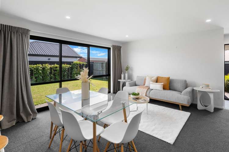 5 Roles Way Rolleston_2