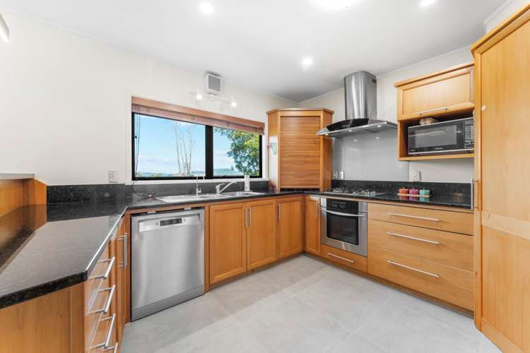 88 Parr Terrace Castor Bay_6