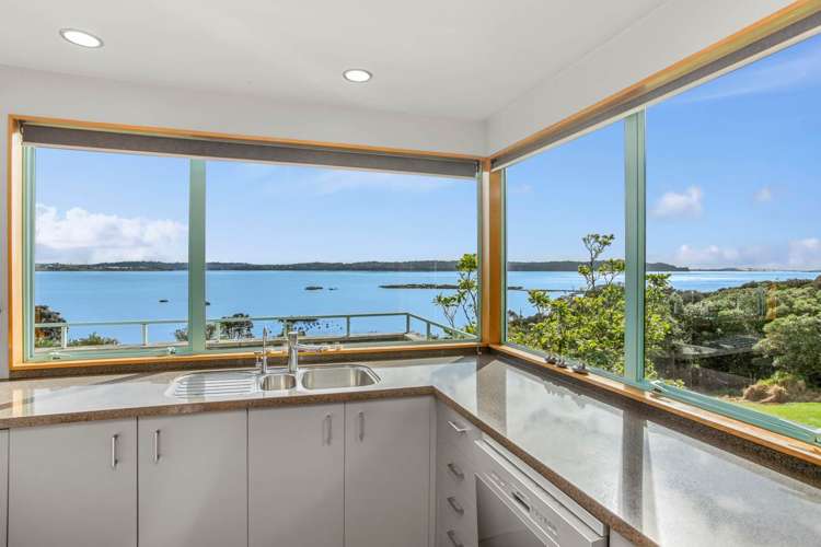 16 Spinnaker Drive Te Atatu Peninsula_8