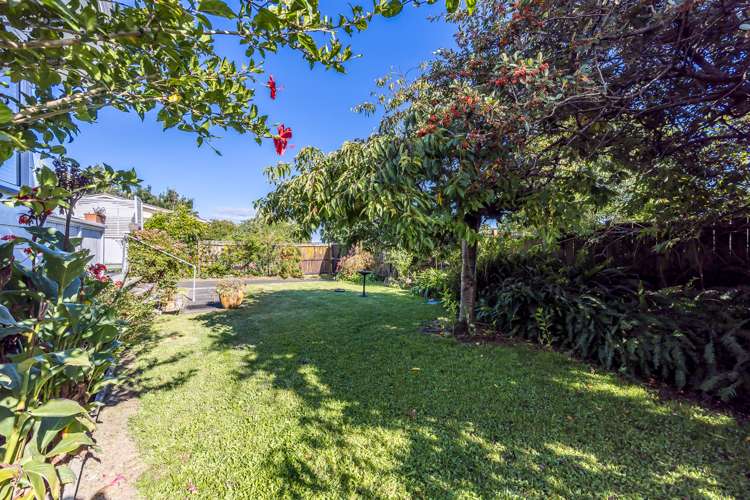 30 Matapouri Road Mangere Bridge_19