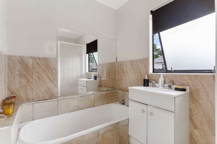 8 Zurich Place Manurewa_9