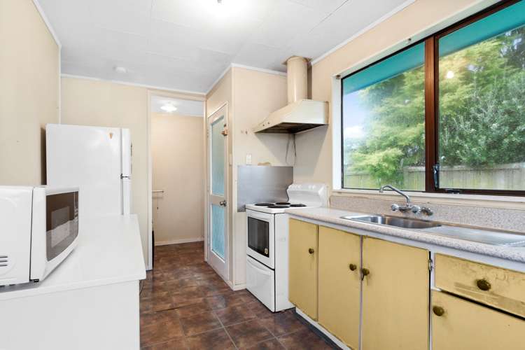 143 Boundary Road Clover Park_12