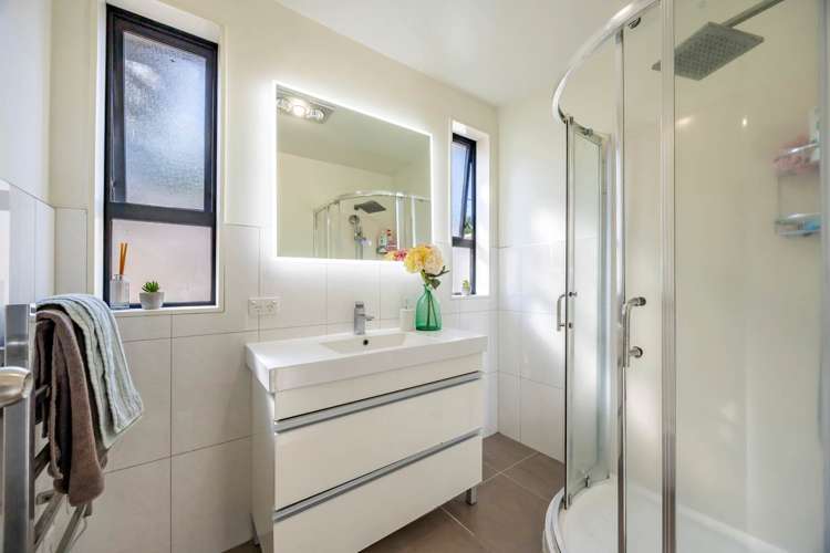 51A Totaravale Drive Totara Vale_14