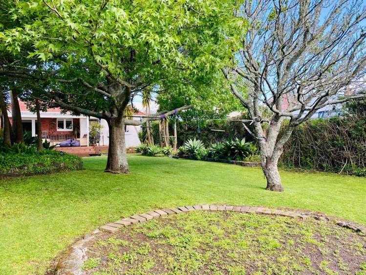 17 Whitworth Road Mount Eden_12