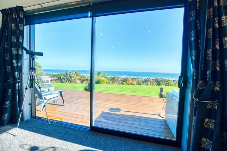 14 Tasman View Road Paroa_16